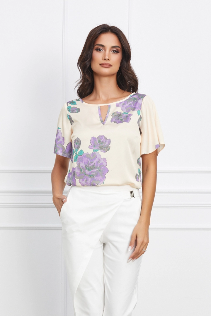Bluza LaDonna bej cu flori mov vaporoasa Bluza LaDonna bej cu flori mov vaporoasa