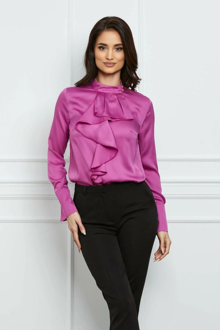 Bluza MBG magenta satinata cu volan la bust - marimi: xxl, 3xl Bluza MBG magenta satinata cu volan la bust - marimi: xxl, 3xl