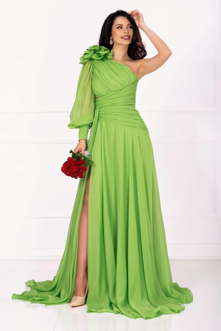 Rochie de lux Chic Diva fistic lunga cu fronseuri si floare 3D Rochie de lux Chic Diva fistic lunga cu fronseuri si floare 3D