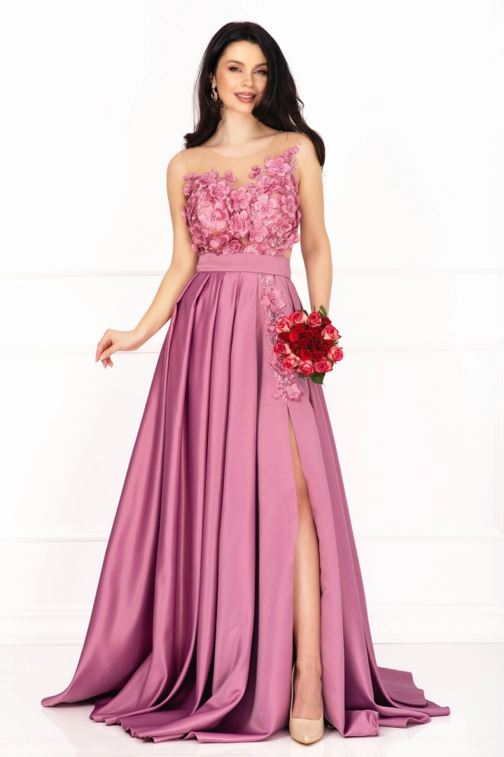 Rochie de lux rose tip printesa din tafta cu flori 3D si broderie Rochie de lux rose tip printesa din tafta cu flori 3D si broderie