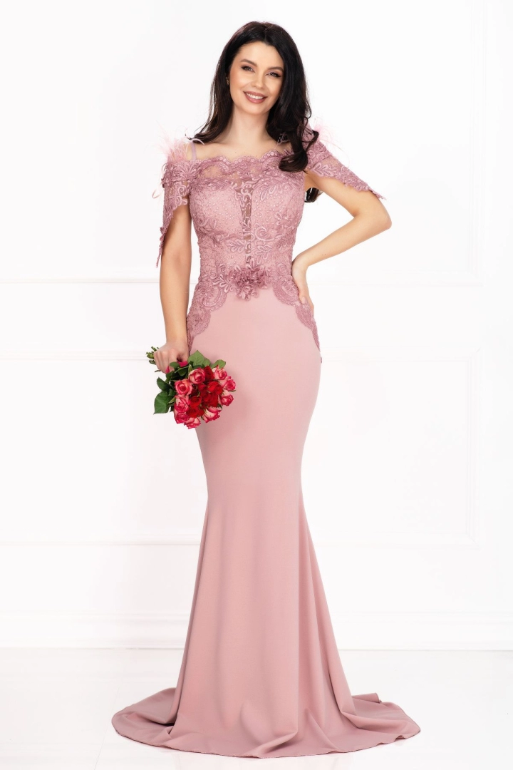 Rochie de soacră Pandora tip sirena rose cu broderie pretioasa si fulgi Rochie de soacră Pandora tip sirena rose cu broderie pretioasa si fulgi