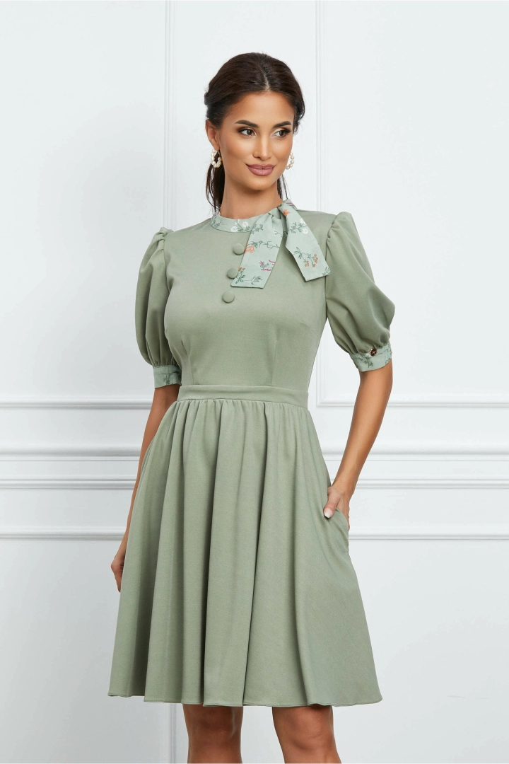 Rochie Dy Fashion kaki cu mansete si guler cu imprimeu Rochie Dy Fashion kaki cu mansete si guler cu imprimeu