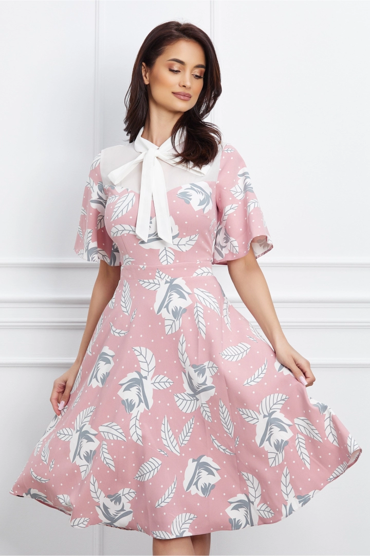 Rochie Dy Fashion roz cu imprimeu si bust din voal Rochie Dy Fashion roz cu imprimeu si bust din voal
