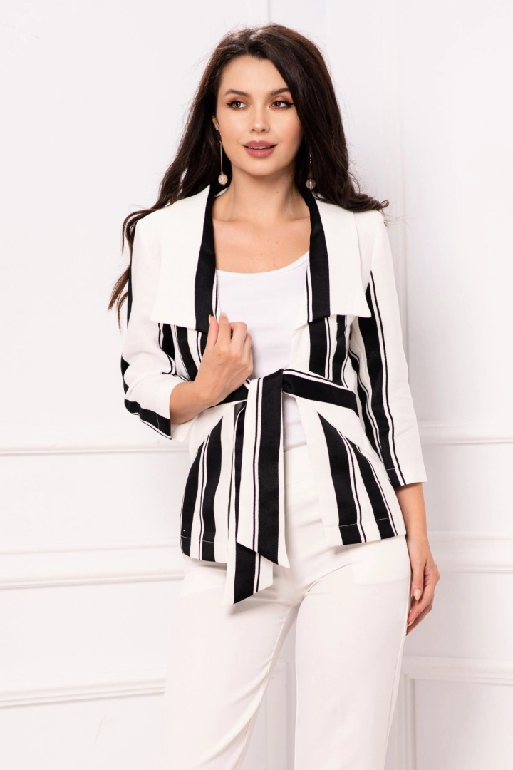 Sacou InPuff din in alb negru cu dungi Sacou InPuff din in alb negru cu dungi